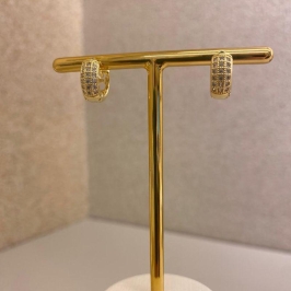 Brinco argolinha click Amélie