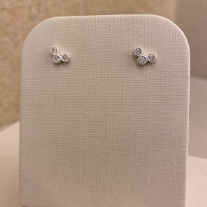 Brinco 3 mini esperas de zircônia