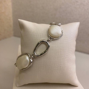 Pulseira com pérolas orgânicas