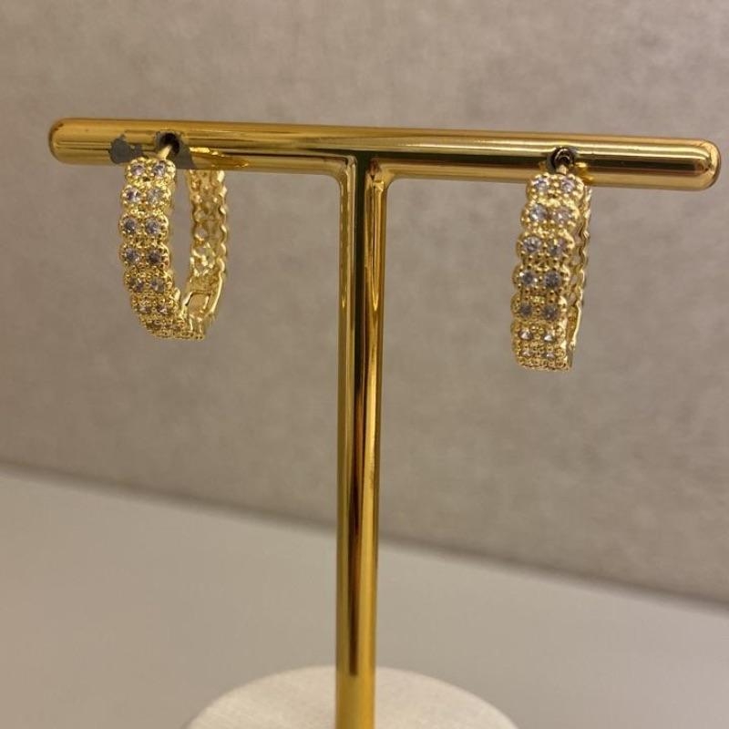 Brinco argolinha click Aimeé