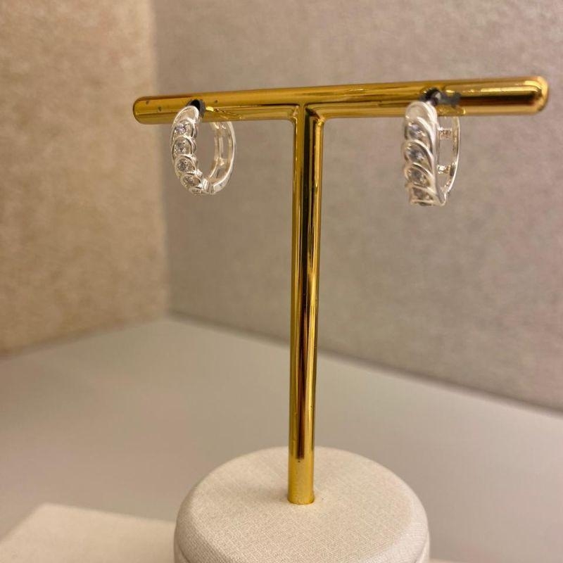 Brinco Lauriane Prata