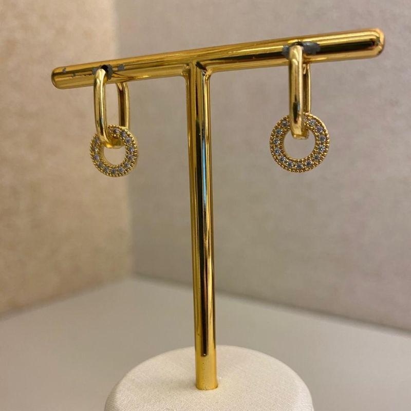 Brinco arco íris pingente redondo