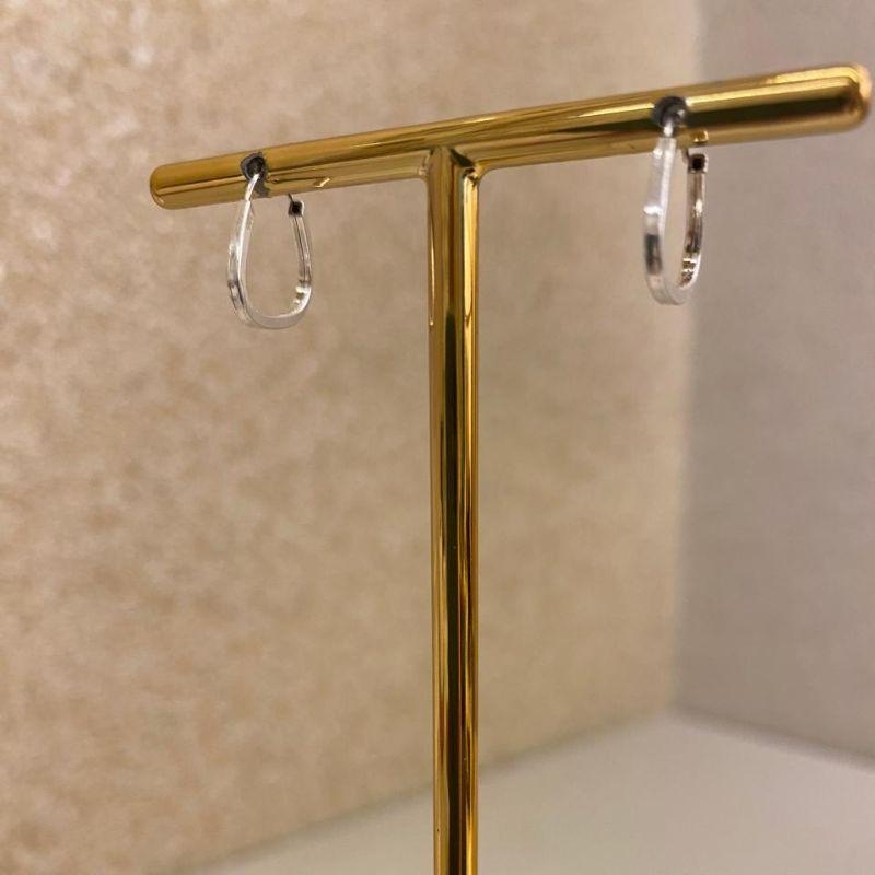 Brinco argola triangulo P