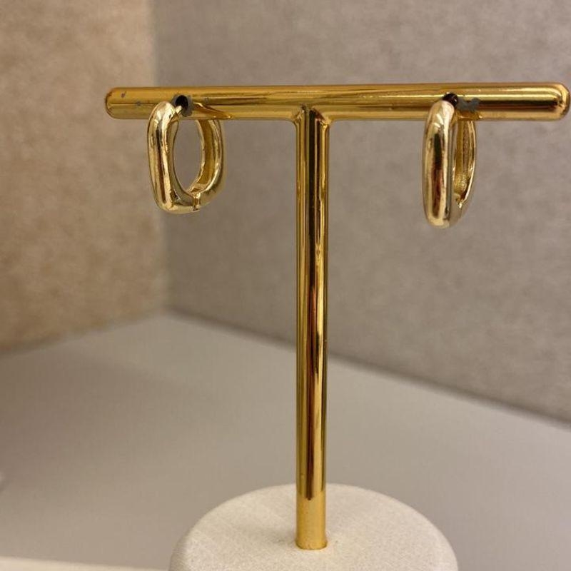 Brinco argolinha click gio P