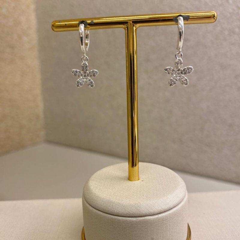 Brinco Valentina Prata