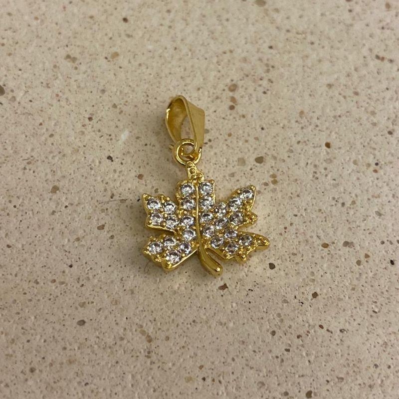 Pingente folhas de outuno