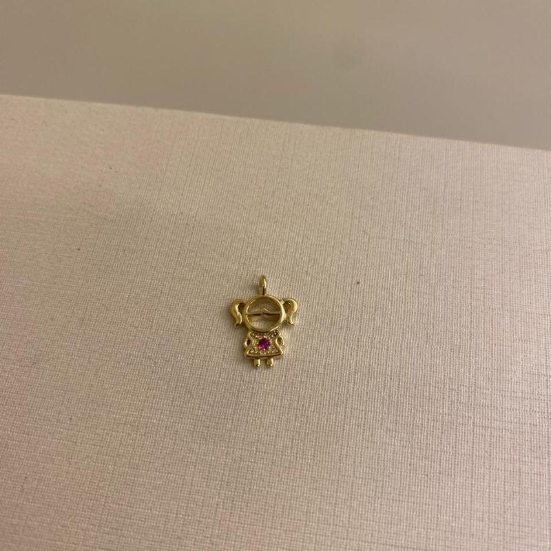 Pingente menina zirconia rosa P