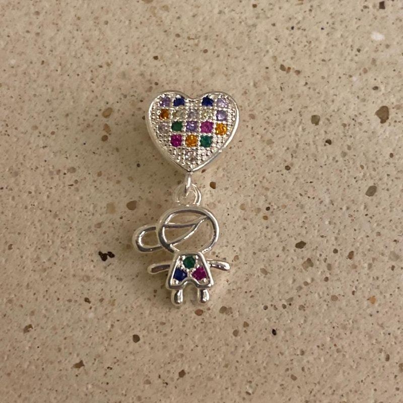 Pingente menino com coração Prata