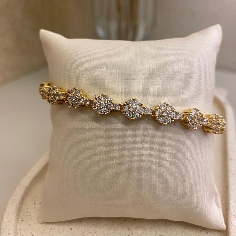 Pulseira bolinhas cravejadas