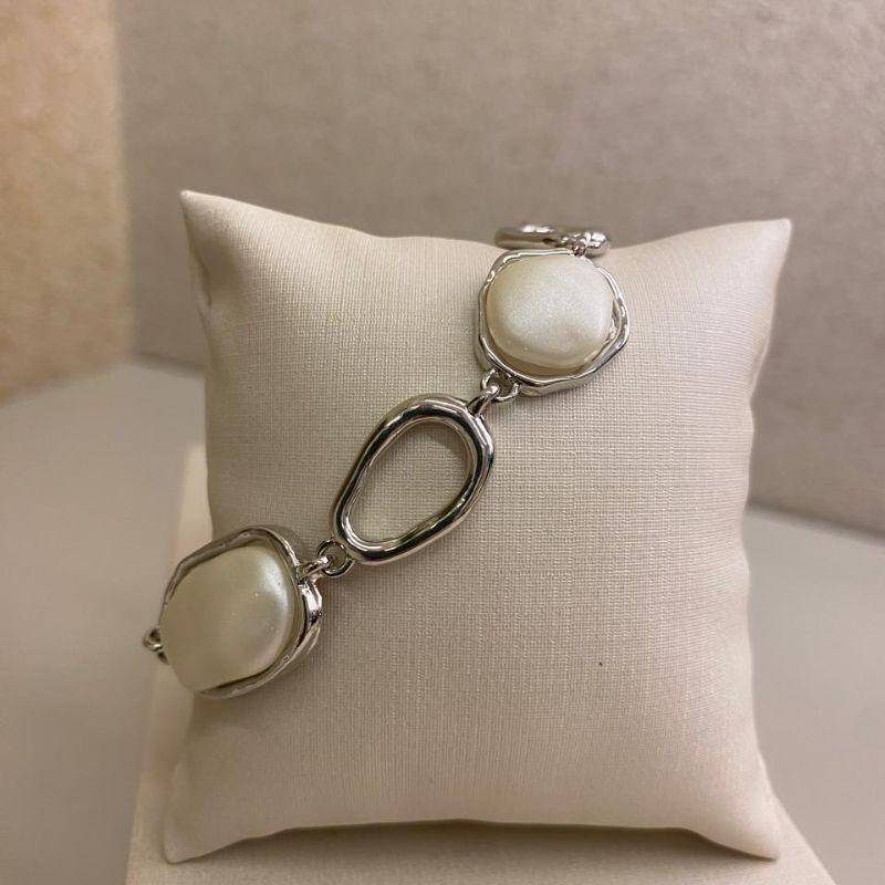 Pulseira com pérolas orgânicas