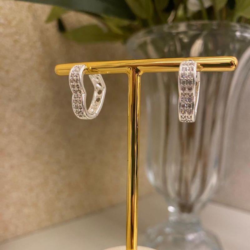 Brinco Patricia Prata