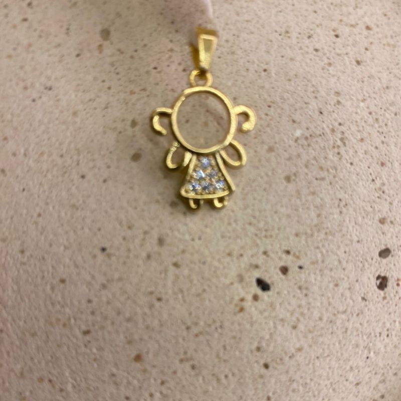 Pingente Menina Grande Cravejada