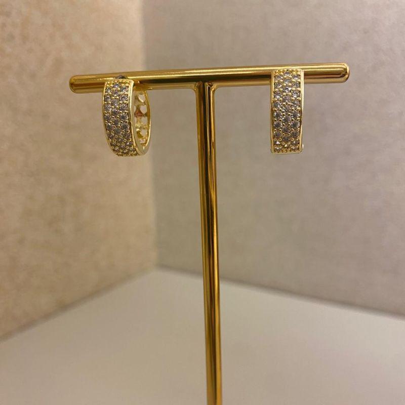 Brinco argola click 3 fileiras de zircônia cristal