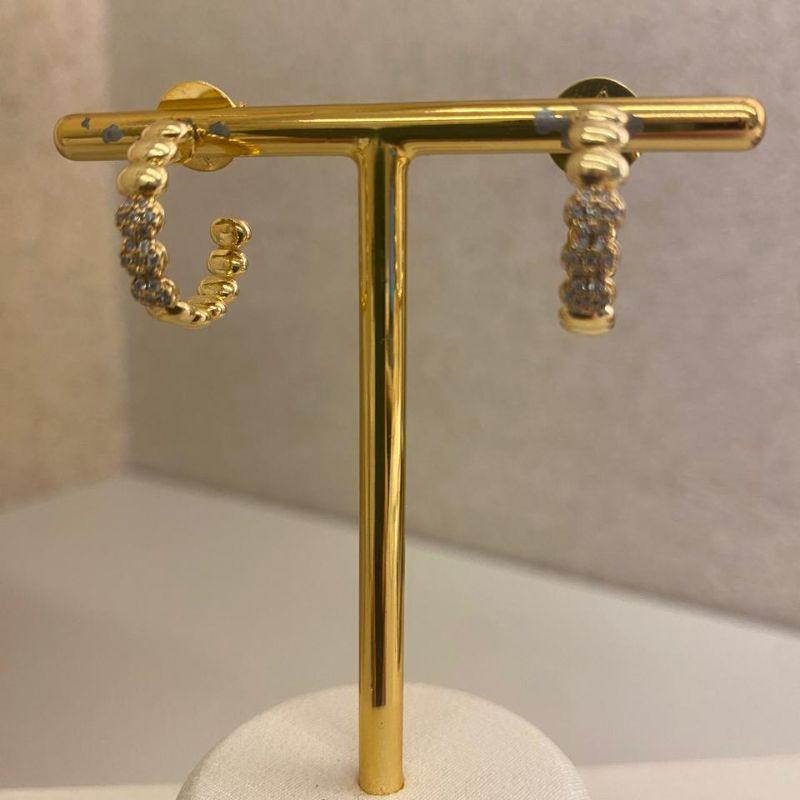 Brinco argolinha com pino fixo