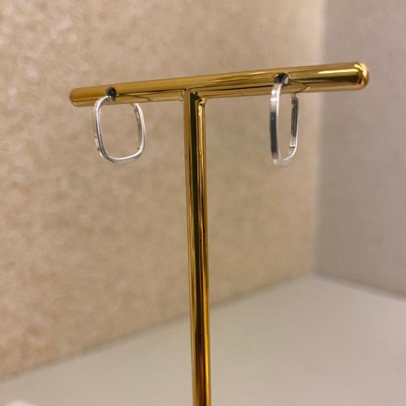 Brinco argola quadrada P