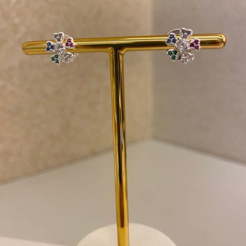 Brinco florzinha Colors Prata