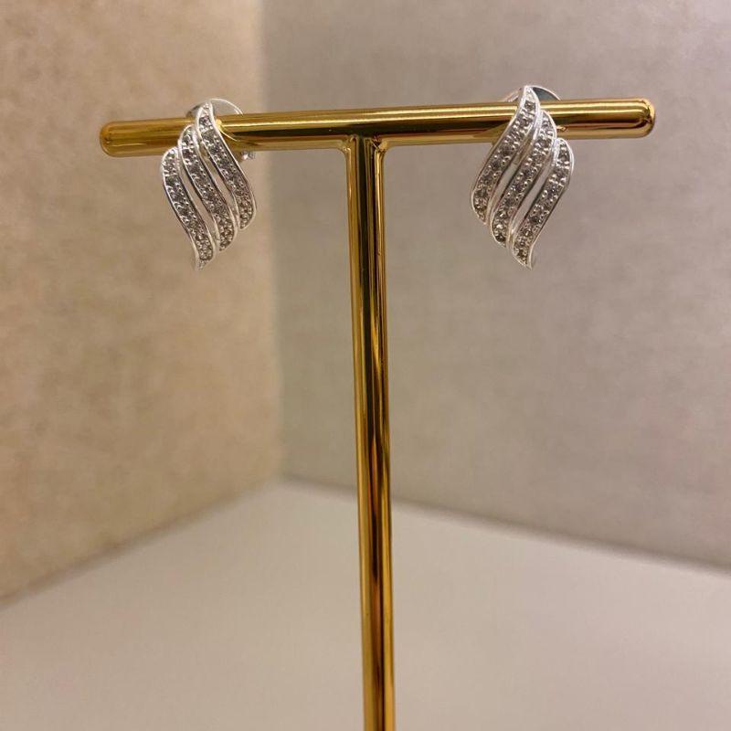 Brinco Leticia Prata