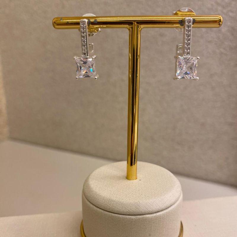 Brinco Vitoria Prata