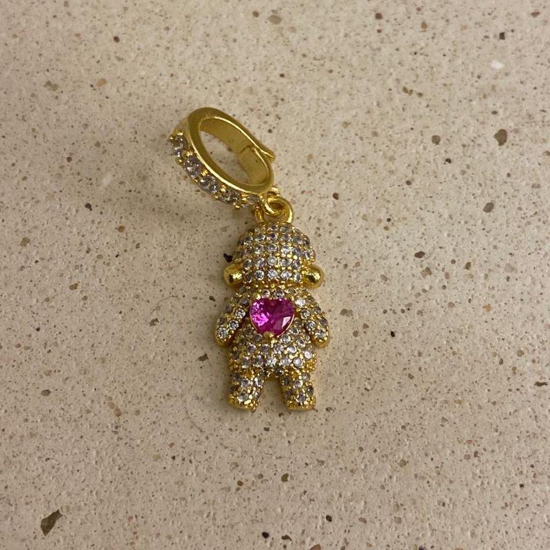 Pingente menina todo cravejado