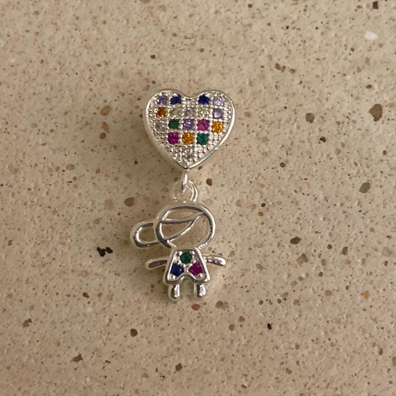 Pingente menino com coração Prata